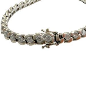 18k white gold with diamond bracelet